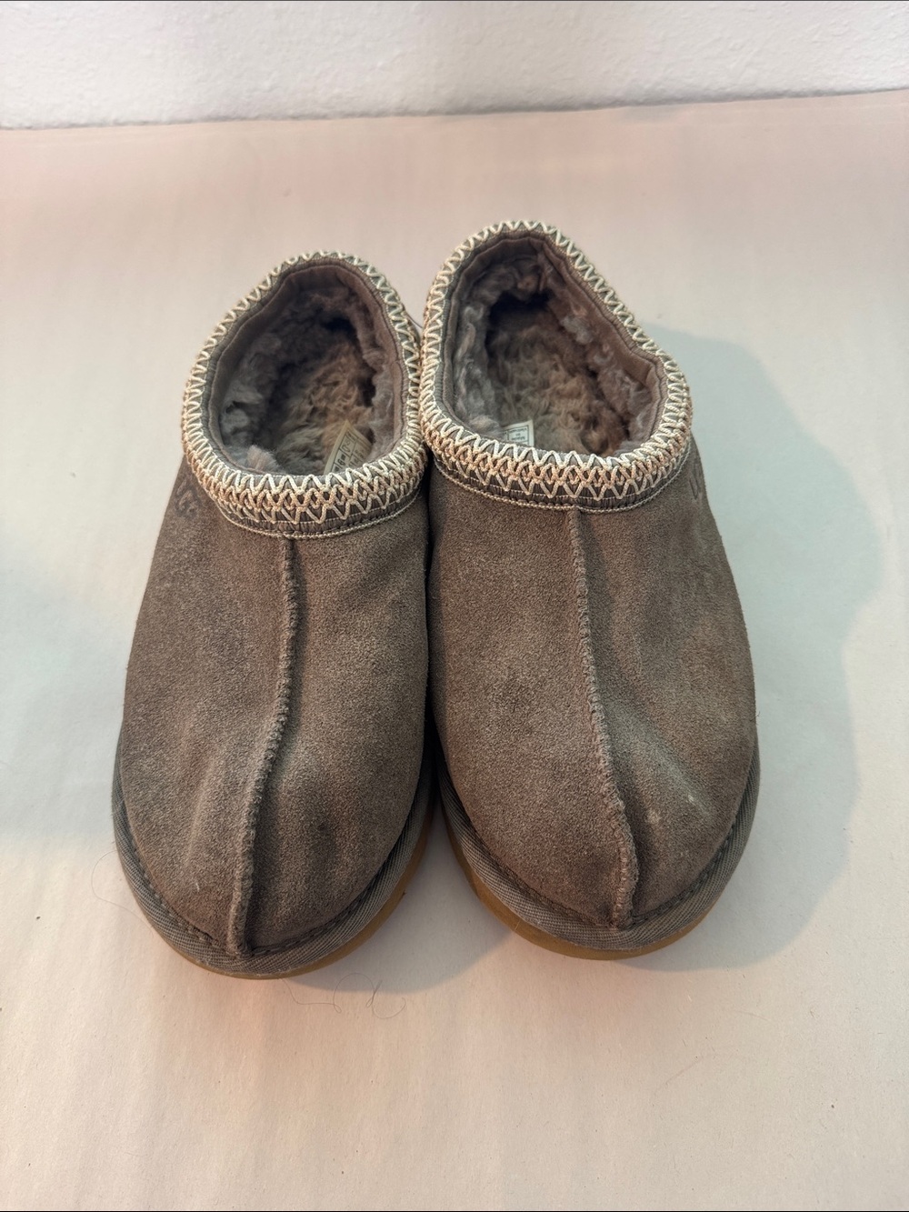 UGG Tasman slippers Women's Size 9 Grey Tan Slip-on Style 5955 - Picture 2 of 13